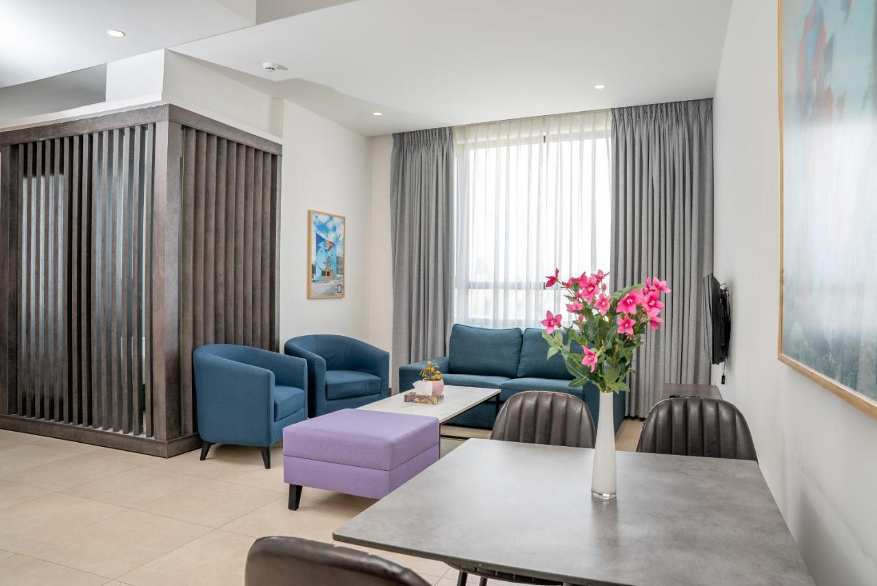 Liv Weibdeh Hotel Suites Amman Dış mekan fotoğraf